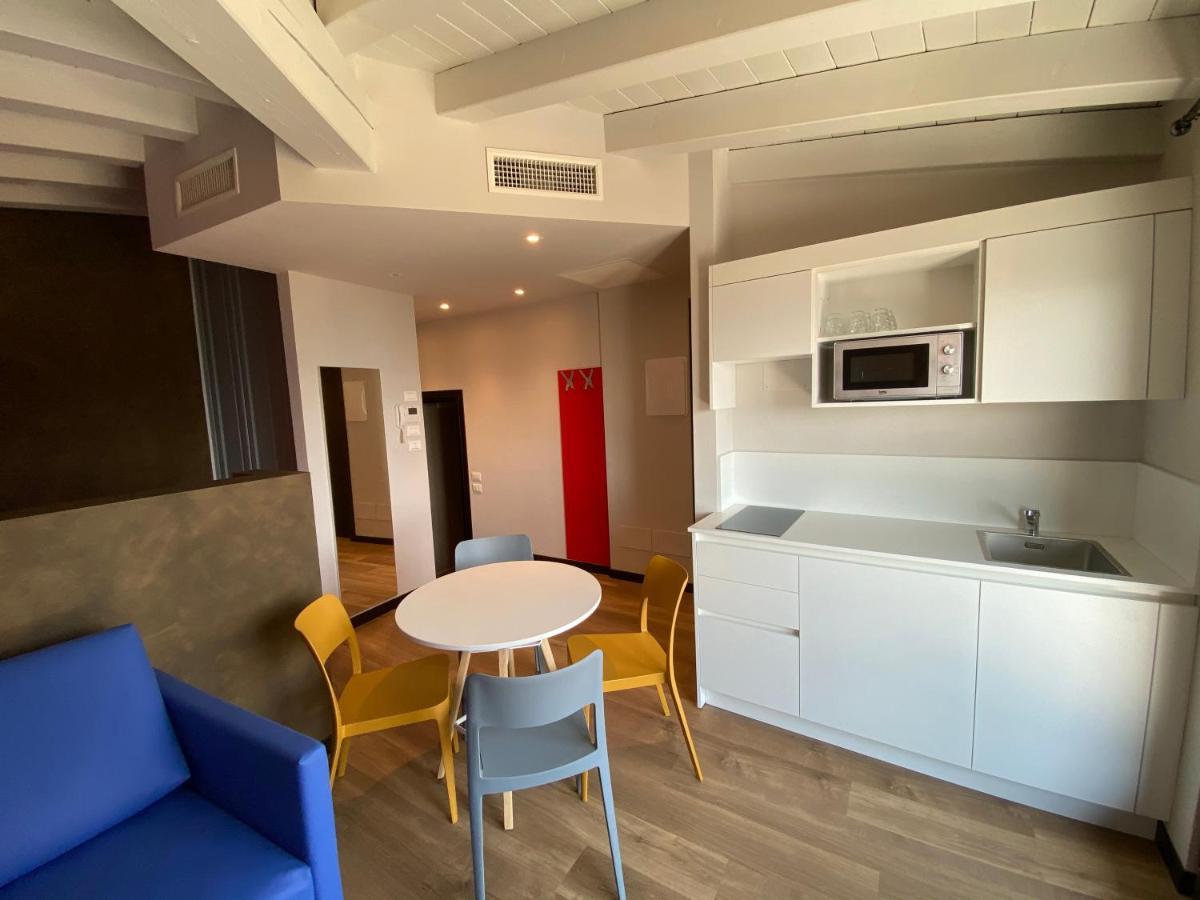 Castello Mavino Apartment Сирмионе Екстериор снимка