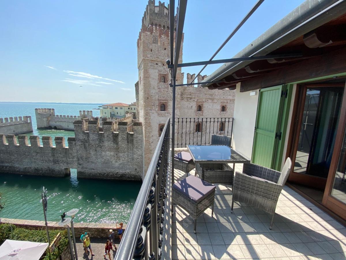 Castello Mavino Apartment Сирмионе Екстериор снимка