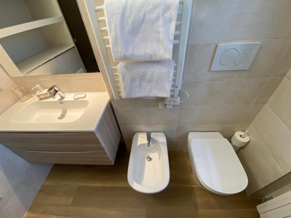 Castello Mavino Apartment Сирмионе Екстериор снимка