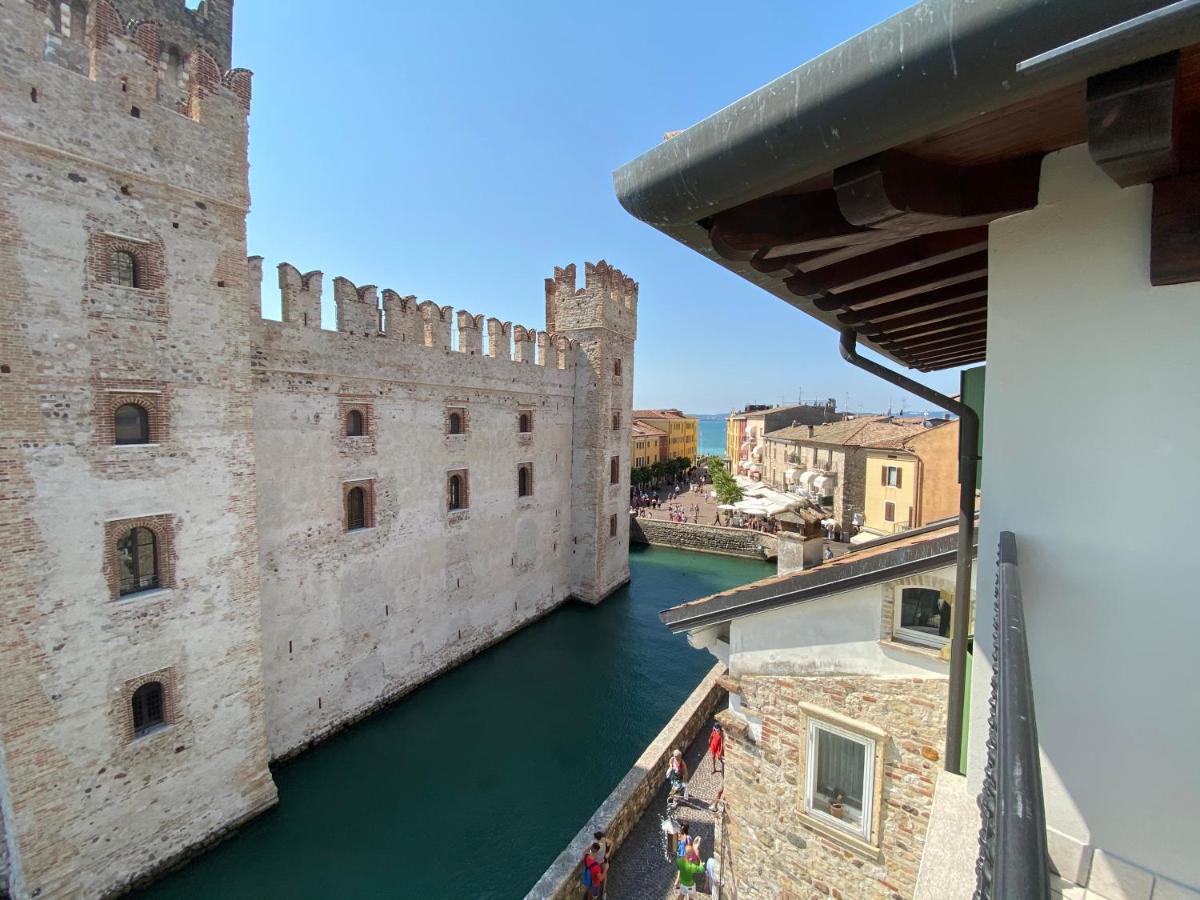 Castello Mavino Apartment Сирмионе Екстериор снимка